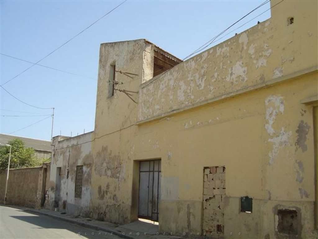 ORAN AOUT 2007 Fustel de Coulanges 3 et 8 6.JPG